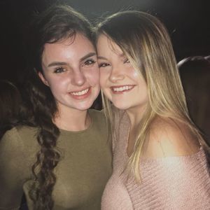 Meet your Posher, Caitlyn